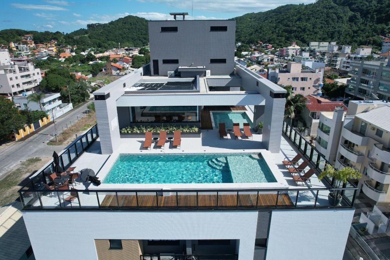 Adra 301 - Apartamento No Centro De Bombinhas - Rooftop Com Piscina E Academia - A Poucos Metros Da Praia - מראה חיצוני תמונה